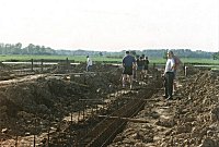 Fleißig wird das Fundament gelegt